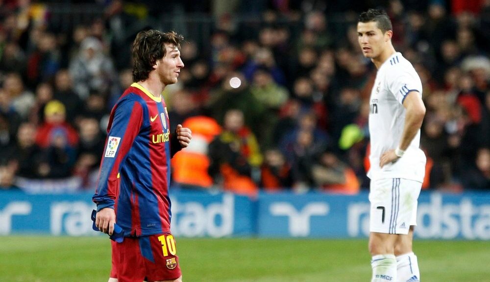 Ronaldo và Messi khuynh đảo mạng xã hội với bức ảnh chơi cờ vua