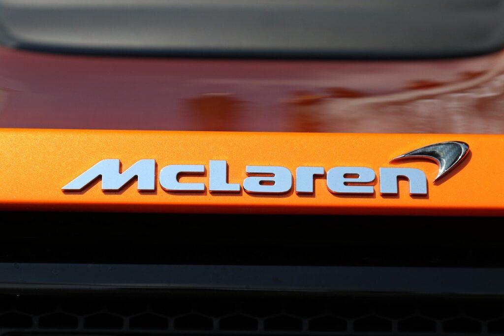 Mclaren logo png